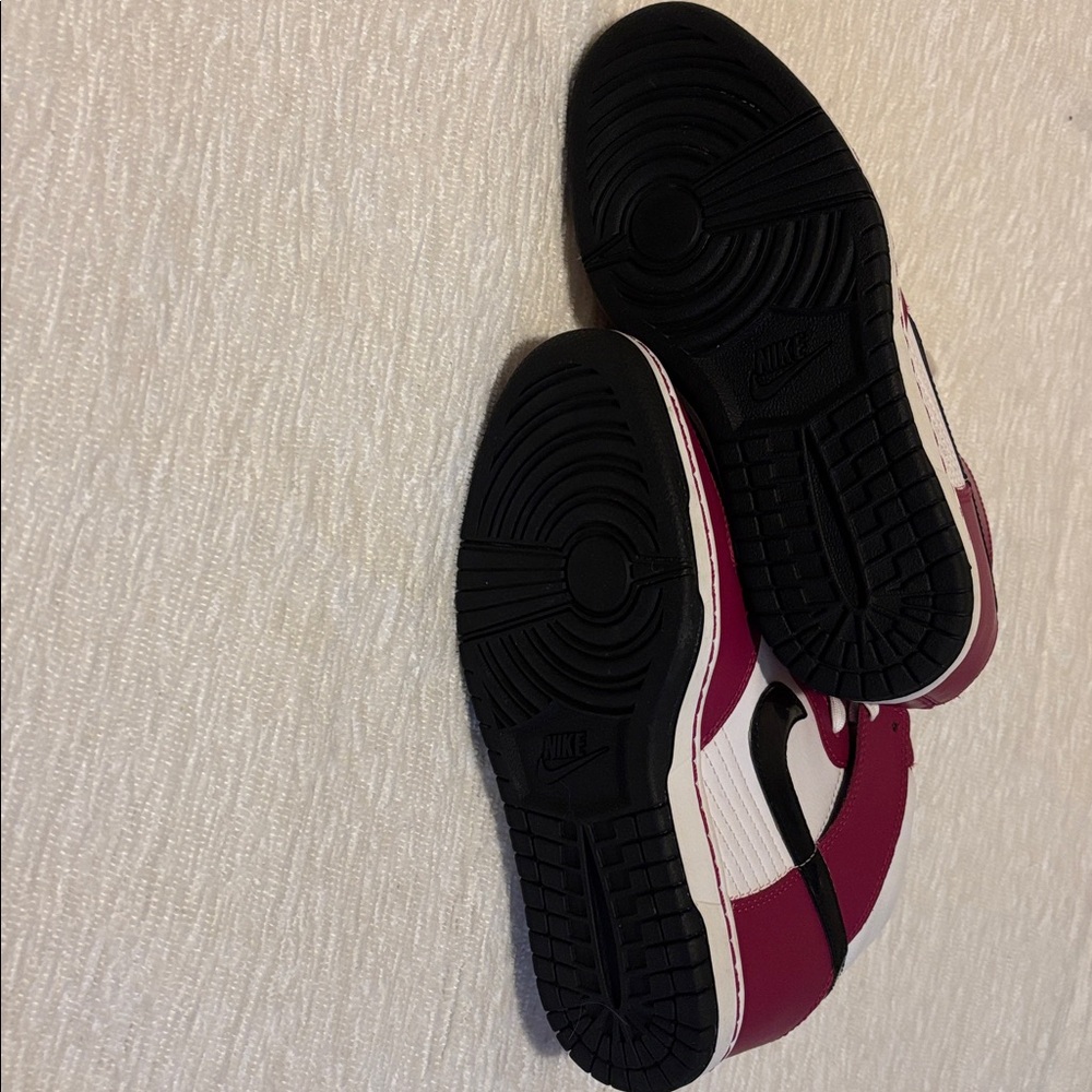 Nike Dunk Sky High-Top Sneakers in Magenta and White - Picture 3 of 4